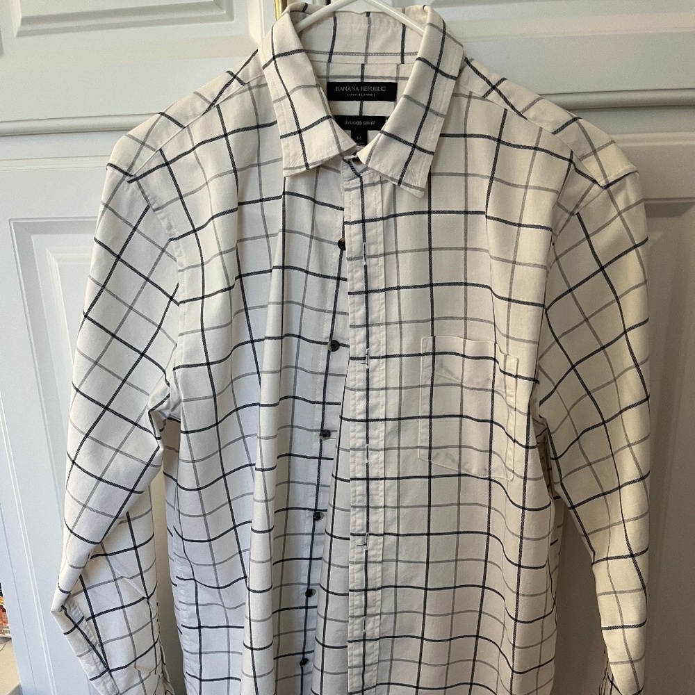 Banana Republic Men’s Plaid Button Down